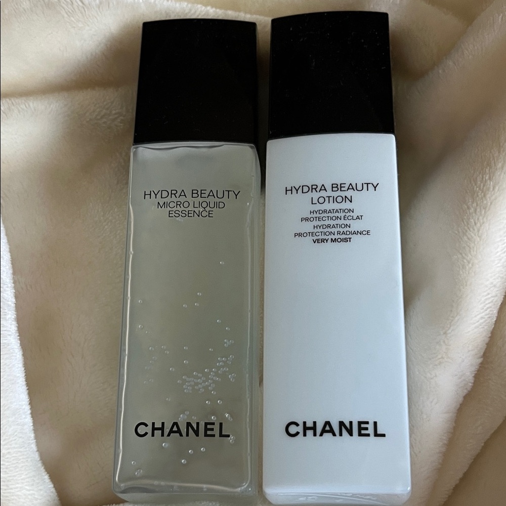 CHANEL Hydra Beauty Micro Liquid Essence and Lotion Set